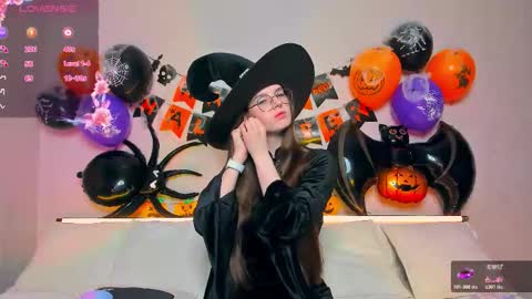 Ariella online show from October 2025 04:26:01 AM