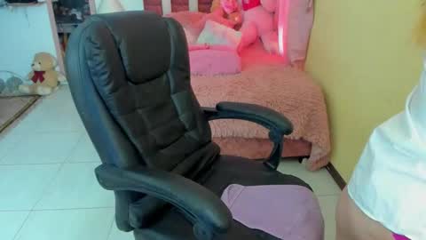 Snapshot of arisha_katy1 chatting on January 2026 09:52:02 PM arisha_katy1 online show from January 2026 09:52:02 PM