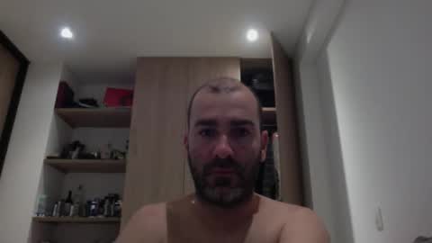 aristi11 online show from November 2025 05:06:01 AM