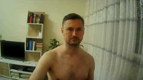 Aristocratu online show from May 2026 01:00:01 AM