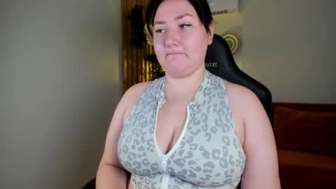 AriVoss online show from May 2026 05:58:02 AM