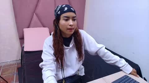 Arleth  online show from February 2025 03:01:02 AM