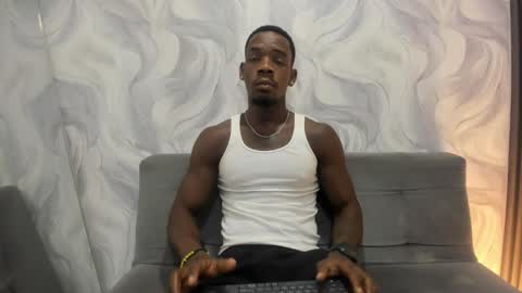 Snapshot of aron_clark chatting on March 2026 01:38:01 PM A R O N online show from March 2026 01:38:01 PM