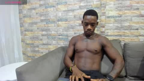 Snapshot of aron_clark chatting on March 2026 02:00:02 PM A R O N online show from March 2026 02:00:02 PM