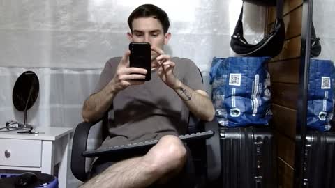 Aron G Franco online show from December 2025 08:18:02 PM