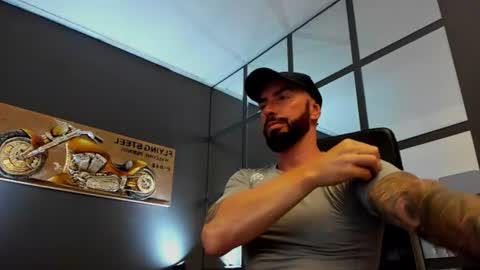 Snapshot of arongrant chatting on July 2026 10:08:02 AM AronGrant online show from July 2026 10:08:02 AM