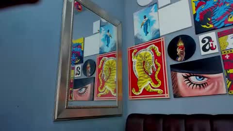 Arontawers online show from April 2026 08:03:01 PM