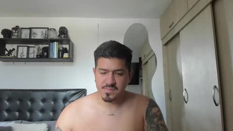 ARON  Independent model  online show from January 2026 08:22:01 PM