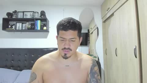 ARON  Independent model  online show from January 2026 09:03:01 AM