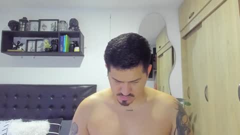 ARON  Independent model  online show from March 2026 03:00:02 AM