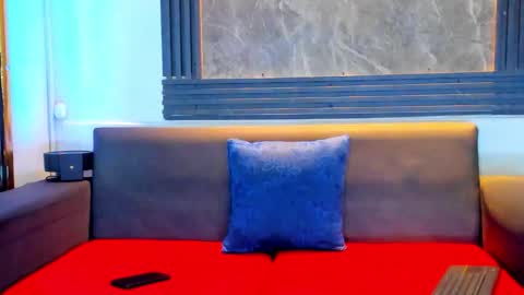 Aroon   online show from March 2026 09:31:01 PM