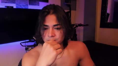Snapshot of arthur_hunter chatting on June 2026 10:34:02 PM I AM HERE online show from June 2026 10:34:02 PM