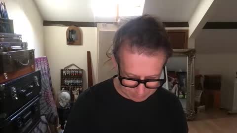 Snapshot of artisterotic chatting on October 2025 09:57:02 AM artisterotic online show from October 2025 09:57:02 AM