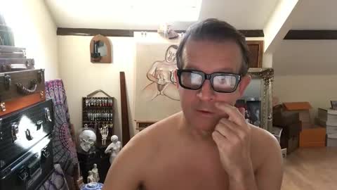 Snapshot of artisterotic chatting on October 2025 09:44:01 AM artisterotic online show from October 2025 09:44:01 AM