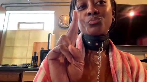 Snapshot of aryka3333 chatting on January 2025 05:24:02 PM Aryka online show from January 2025 05:24:02 PM