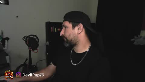 Snapshot of asanator101 chatting on July 2026 06:31:01 AM devilPup75 online show from July 2026 06:31:01 AM