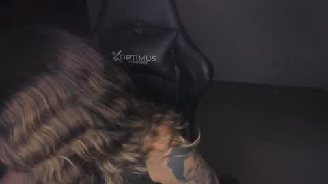 ash_smith1 online show from March 2026 11:33:01 PM