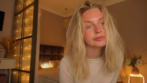 your pretty Ashley online show from April 2026 06:02:01 PM