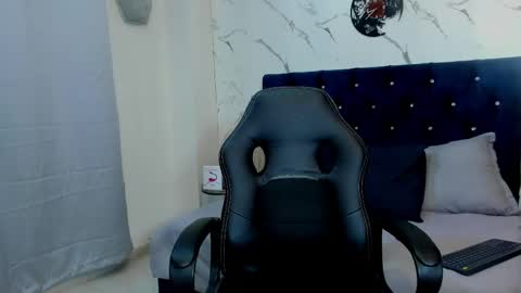   Asher  online show from April 2026 08:21:01 PM