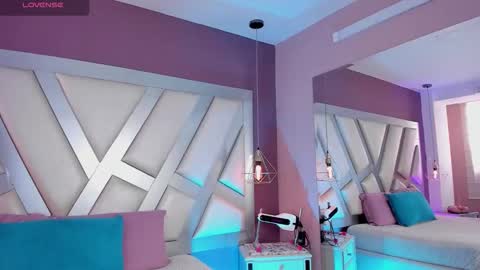 Ashley  online show from April 2026 01:35:02 PM