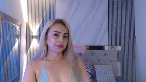 ashley__tylor online show from April 2026 02:26:02 AM