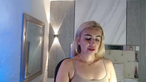 Snapshot of ashley__tylor chatting on June 2026 07:02:02 PM ashley__tylor online show from June 2026 07:02:02 PM