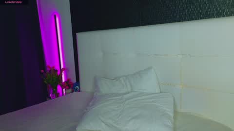 AshleyEtthen online show from April 2026 07:58:01 PM