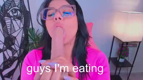 Ashleyy18   online show from June 2026 12:32:02 AM