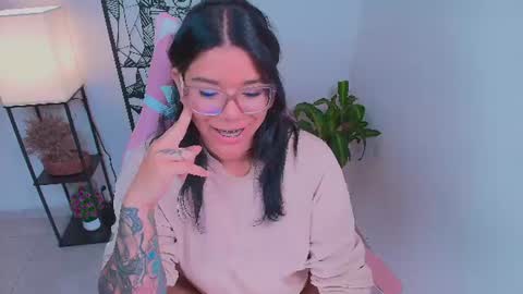 Ashleyy18   online show from July 2026 05:02:01 PM