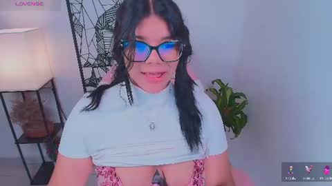Ashleyy18   online show from July 2026 12:52:02 AM