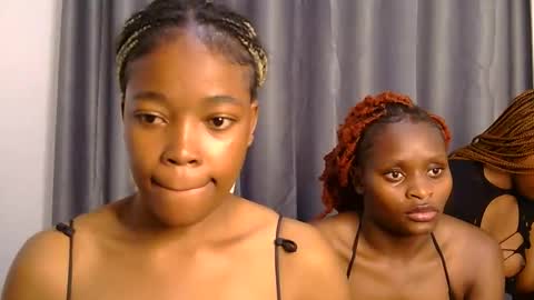 Snapshot of ashrine_ chatting on June 2026 04:33:01 PM ashrine online show from June 2026 04:33:01 PM
