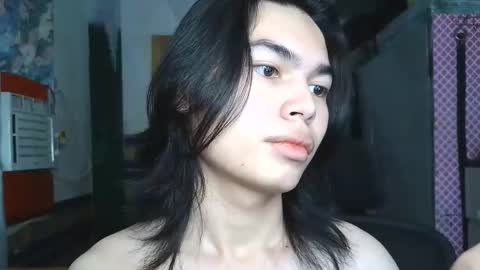 asian_babyboi online show from April 2026 09:42:01 PM
