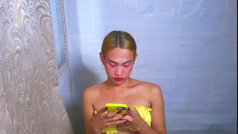 LOVELY LORAINE online show from September 2025 04:06:02 AM