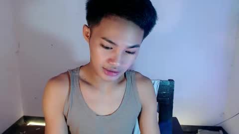 asian_lover05 online show from March 2026 04:32:01 PM