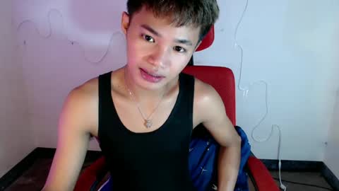 Snapshot of asian_lover05 chatting on June 2026 05:17:02 PM asian_lover05 online show from June 2026 05:17:02 PM