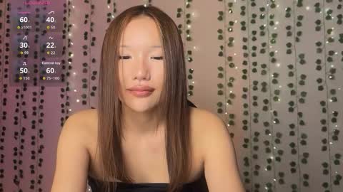 Snapshot of asian_vi chatting on December 2025 07:53:02 PM My name Vi online show from December 2025 07:53:02 PM