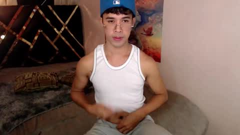 asiancum_peter online show from December 2025 11:04:02 AM