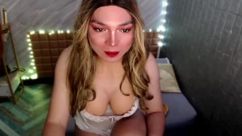 BELLA NOTCH online show from April 2026 05:21:01 PM