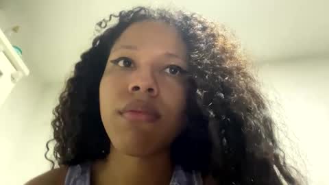 assiavilla1 online show from February 2025 02:19:02 AM