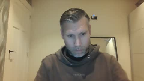 Assmani28 online show from December 2024 11:56:02 PM