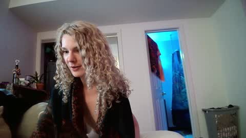 AstoriaLove online show from January 2025 05:40:01 AM