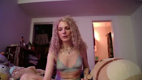 AstoriaLove online show from January 2025 12:50:01 AM