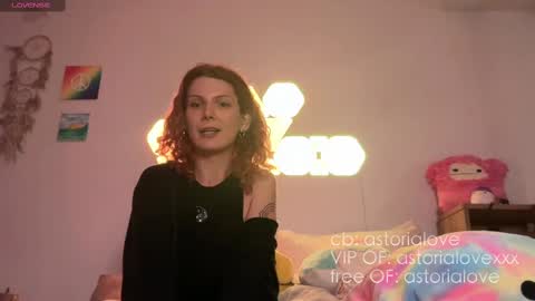 AstoriaLove online show from October 2025 06:43:01 AM