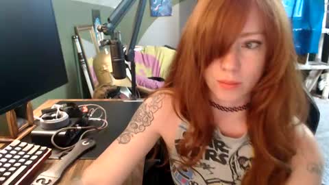 AstraeaSiren online show from June 2026 07:06:02 PM