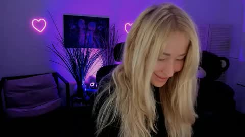 astramonroe online show from April 2026 01:14:02 AM