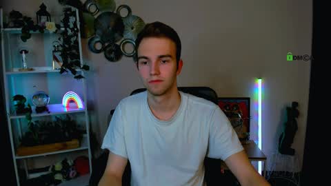 astren online show from April 2026 07:11:02 PM