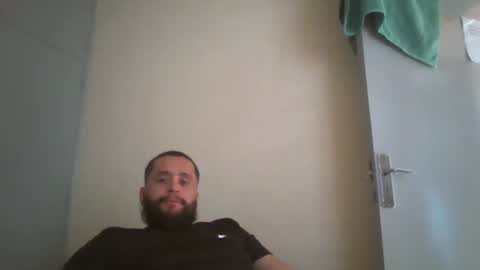 Snapshot of astro_boy_01 chatting on May 2026 09:01:02 PM astro_boy_01 online show from May 2026 09:01:02 PM