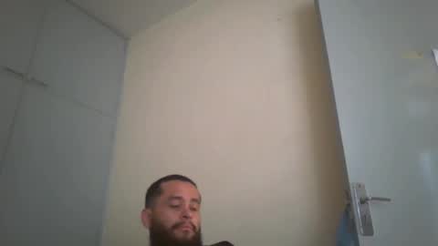Snapshot of astro_boy_01 chatting on May 2026 09:05:02 PM astro_boy_01 online show from May 2026 09:05:02 PM