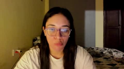 Snapshot of atenas__05 chatting on June 2026 11:53:02 PM atenas online show from June 2026 11:53:02 PM