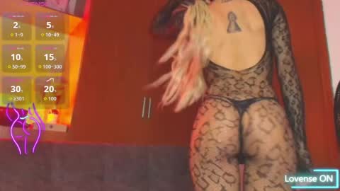 atenea_fit online show from April 2026 01:48:02 PM